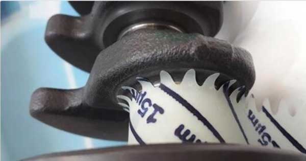 為什么激光精細(xì)加工磨料膜對凸輪軸或曲軸如此重要？(圖2)